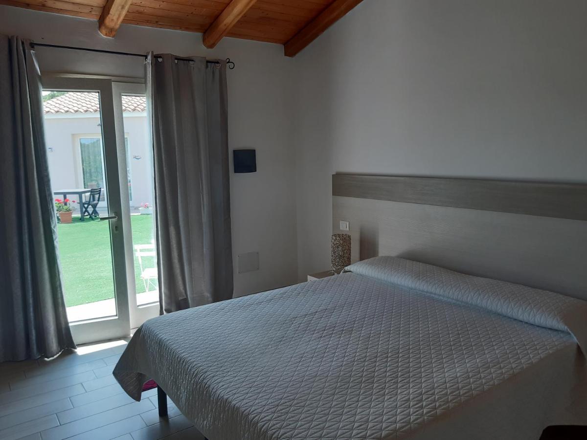Bed and Breakfast Sole&Sale Сан-Теодоро Екстер'єр фото