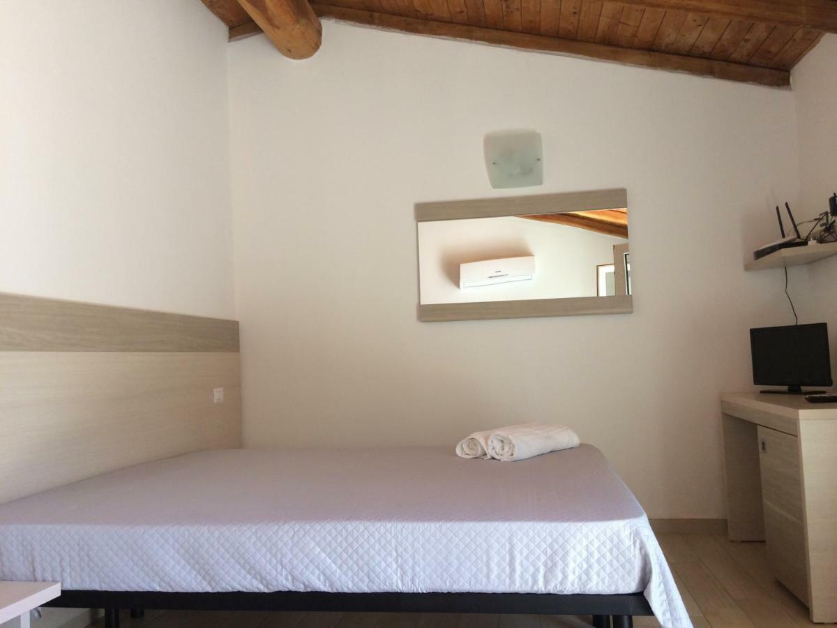Bed and Breakfast Sole&Sale Сан-Теодоро Екстер'єр фото