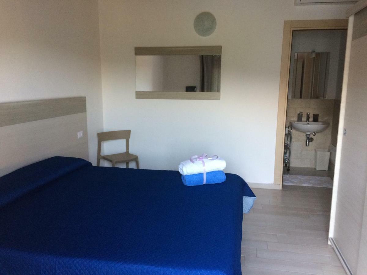 Bed and Breakfast Sole&Sale Сан-Теодоро Екстер'єр фото